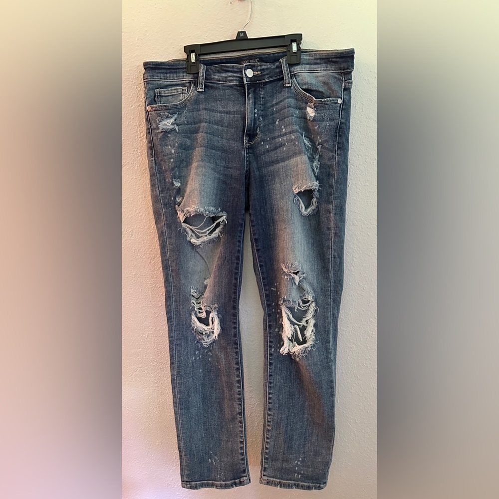 Judy Blue Boyfriend fit Distressed Women's Size 13/31 Medium Wash Denim Jeans